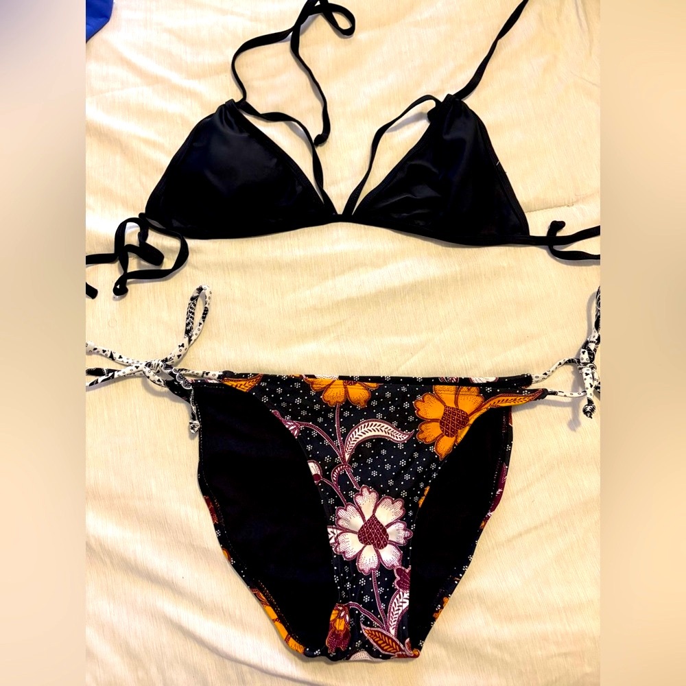 Floral Black Bikini Set